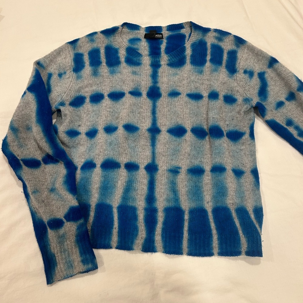 Aqua cashmere sweater size small women’s